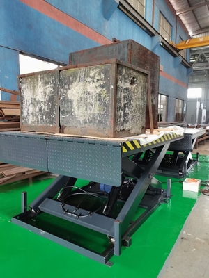 Hydraulic Dock Lift Platform With Hydraulic Motor 4.5KW,3000KG SWL Is A Loading Bay Equipment