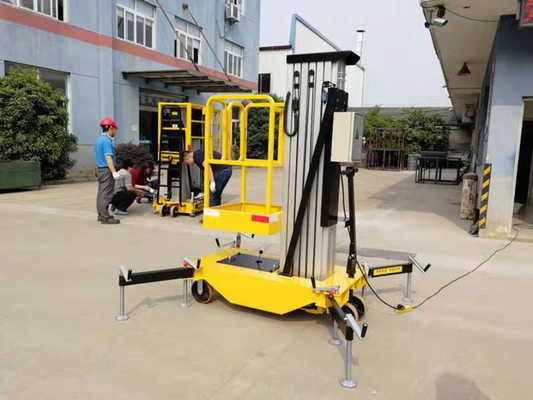 Anti Skid Mobile Aerial Work Platform High Strong Hydraulic Man Lift Yellow