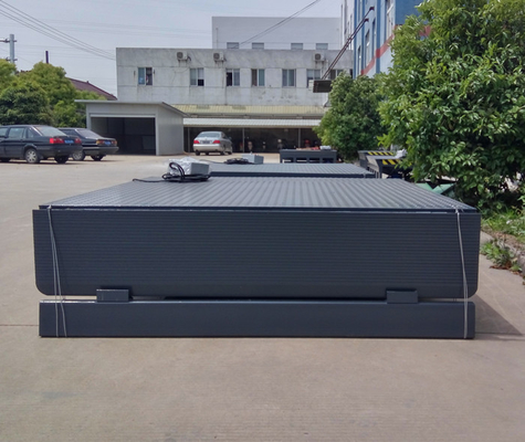 450MM Lip Length Truck Loading Electric Dock Levelers For Cargos Loading And Off-loading